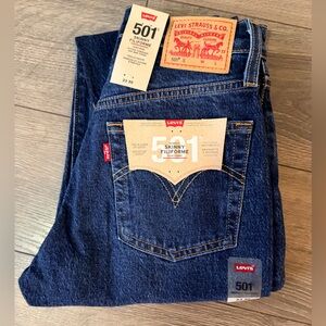 Levi's Women's Dark Blue Straight Jeans 23x30